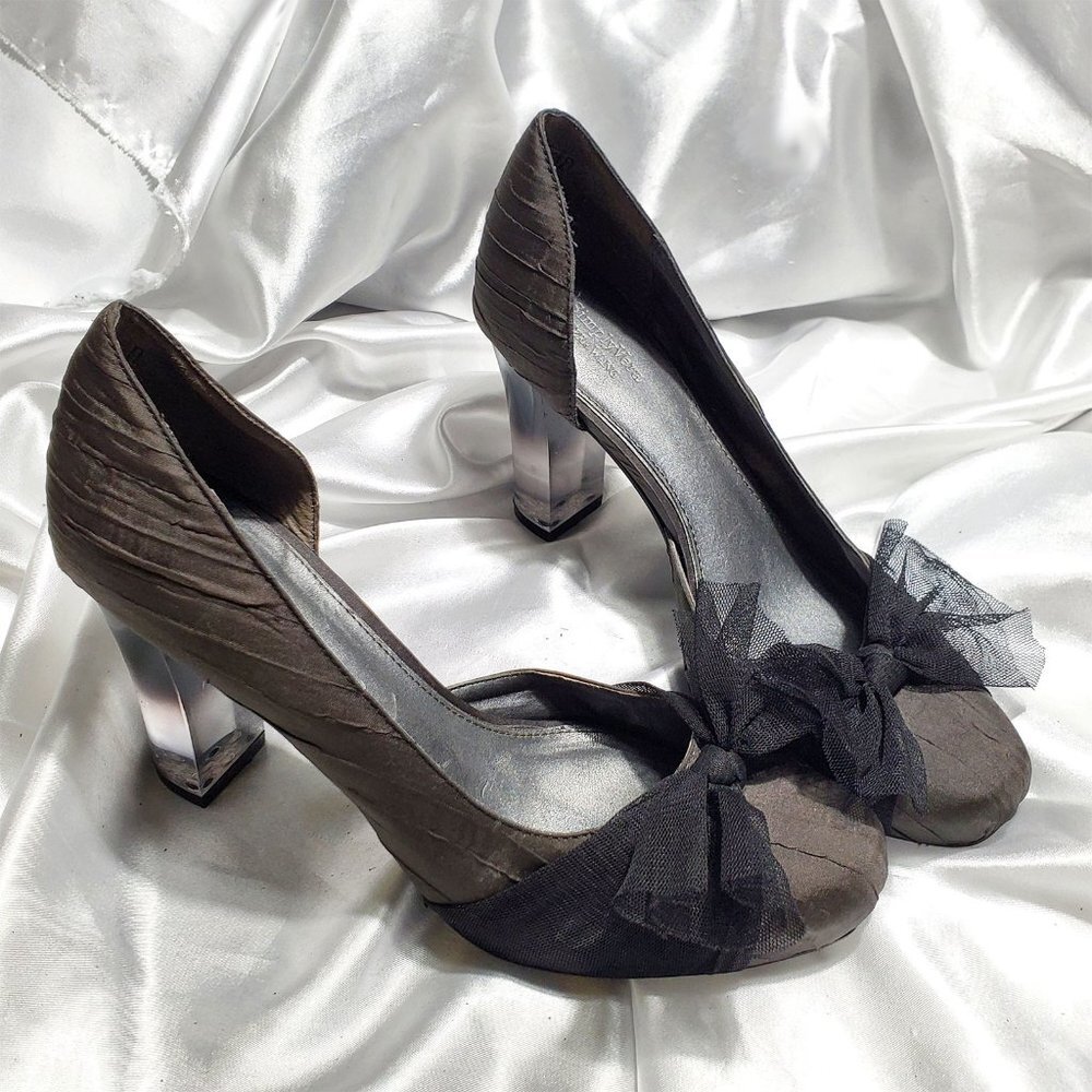 SIMPLY VERA WANG dark grey black fabric acrylic high heel pumps mesh bows JOYFUL